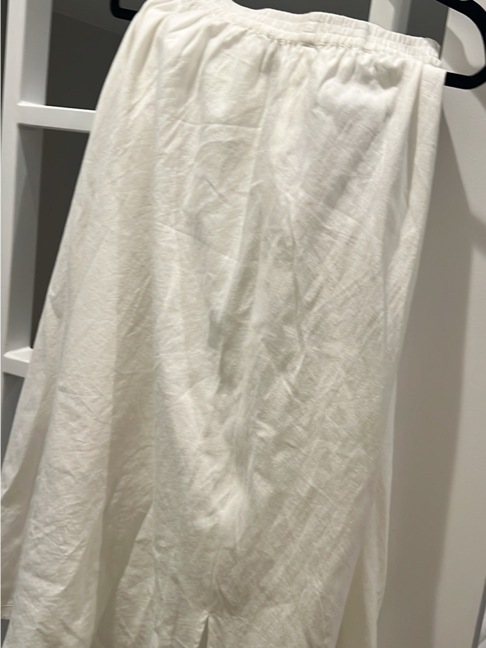 Classic White Maxi Skirt with Elastic Waist